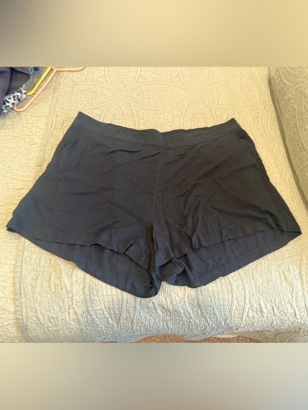 Old Navy Shorts - Black 2XL
